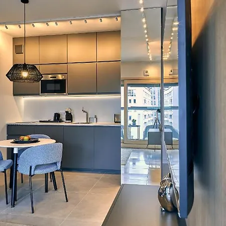 Mennica Residence Suite Apartments Варшава Екстер'єр фото