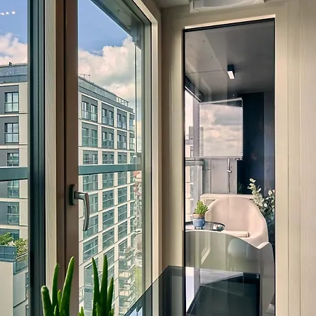 Mennica Residence Suite Apartments Варшава Екстер'єр фото